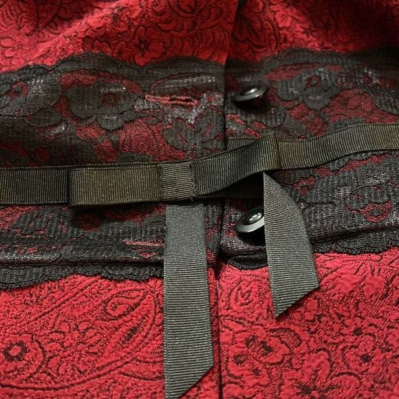 Vtg. 1990’s Just In Thyme Ltd. Red Paisley Skirt Suit with Black Lace Accents. S - Picture 4 of 12